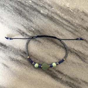 Armbandje (verstelbaar) natuursteen "blauw/turquoise" met natuursteen hartje (kopie)