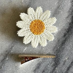 Aligatorknipje met groot madeliefje