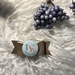 Strik van imitatieleer (mini) beige bruin met flatback "1st Christmas"