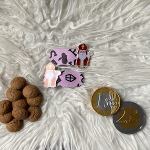 Haarknipjes 5 cm van imitatieleer zwart/roze met flatback "Sinterklaas"