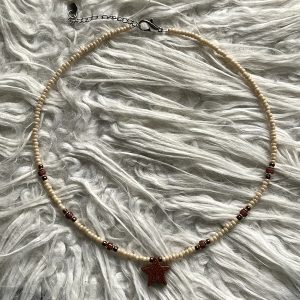 Ketting "fijn" crème/zilver met Sandstone en ster hanger van Sandstone