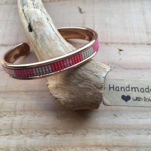 Slavenarmband Miyuki (small) goudkleurig met roze en wit