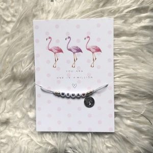 Armbandje “Mama” met schuifknoop en hangertje levensboom (op kaartje "You are one in a million")