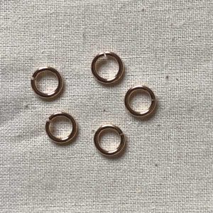 Buigringetje 8mm "rosekleurig" (5 stuks)