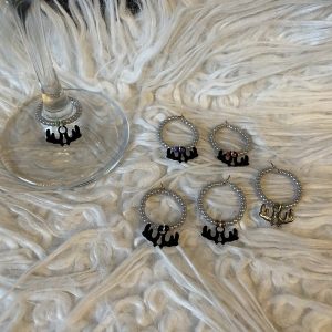 Wine charms "kerst"grijs met rendier geweitjes (6 stuks)